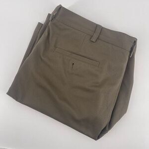 Nike Golf Khaki‎ Polyester Pleated Shorts Size 36